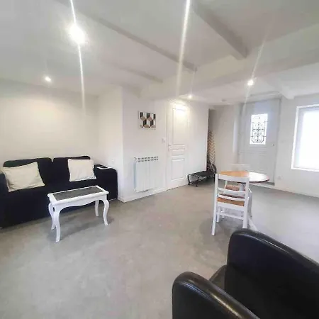 Le Petite Maison * Pont-a-Bar